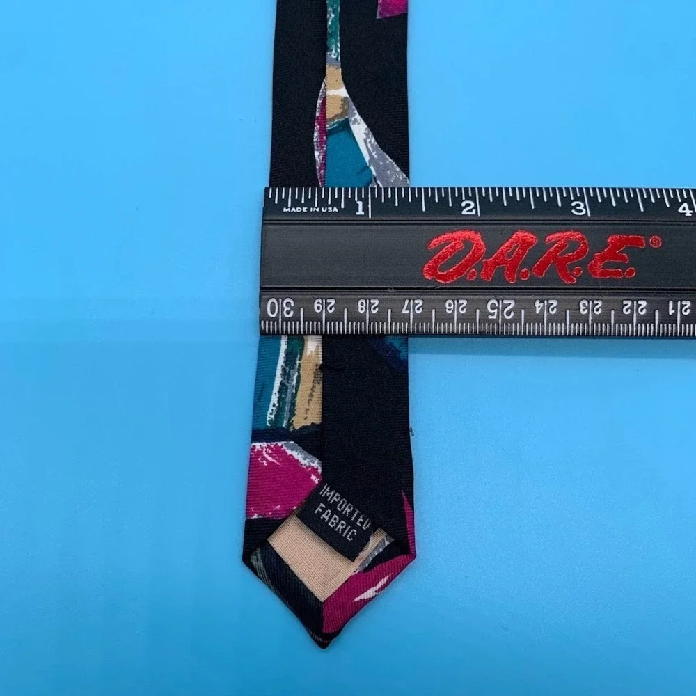 Vintage Adolfo Abstract Artsy Print Preppy All Silk Men's Classic Neck Tie